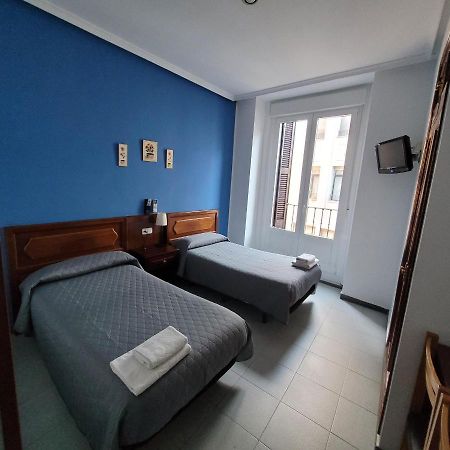 Hostal Pan America Madrid Kültér fotó