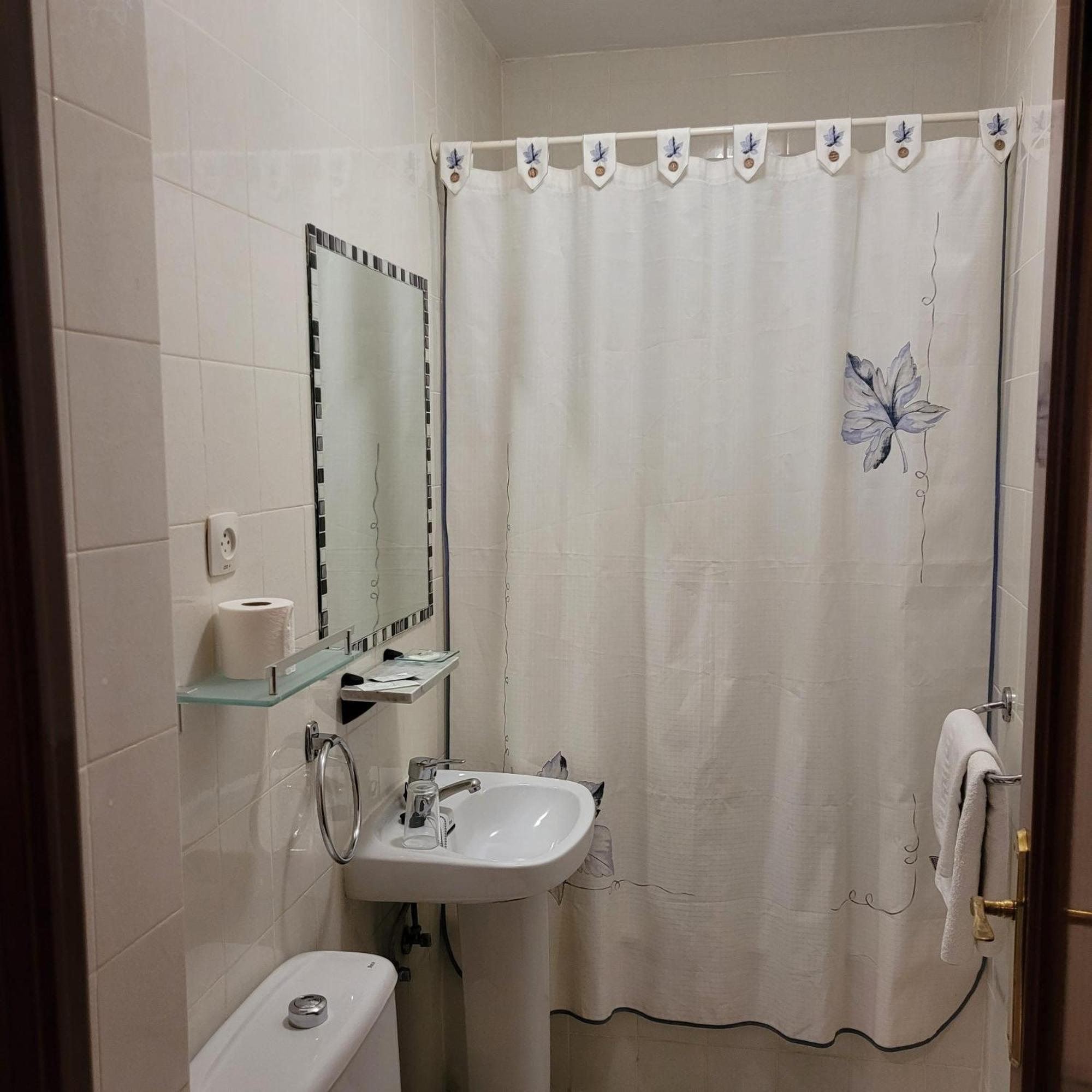 Hostal Pan America Madrid Kültér fotó